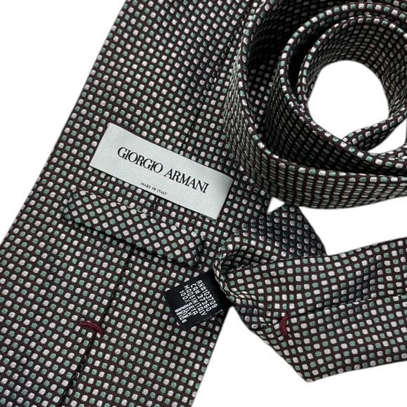 GIORGIO ARMANI Purple/Green/White Geometric Silk LUXURY Tie ITALY - Picture 3 of 4